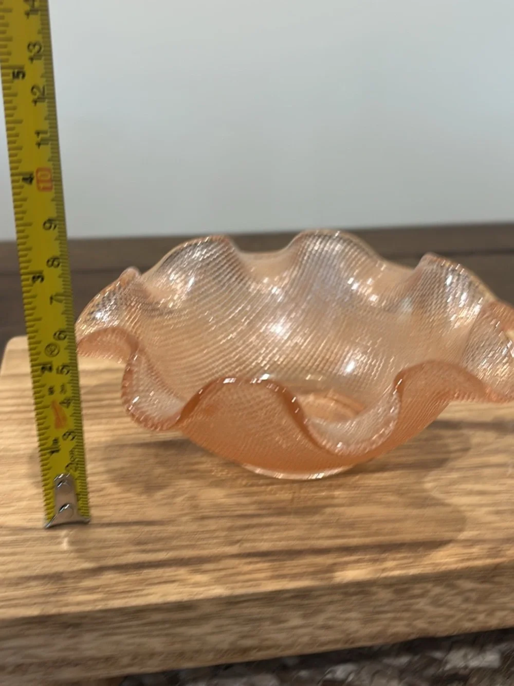 Vintage Pink Depression Glass Decorative Ruffled Bowl
